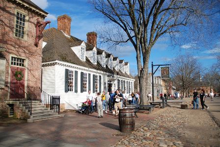 Colonial Williamsburg (wikipedia.com)